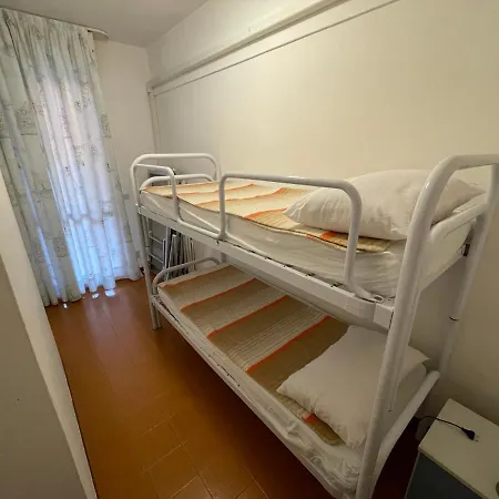 Solarium Trilo 公寓 *